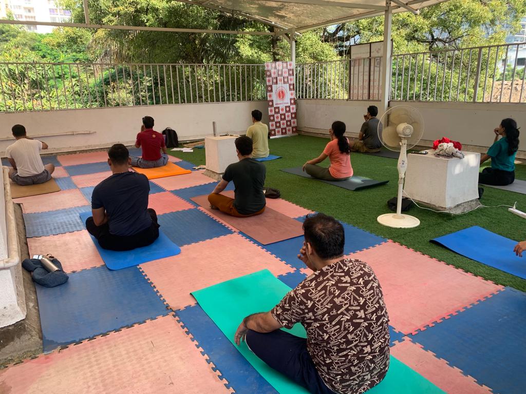 Peaceful meditation event at Anahat Yoga Pune